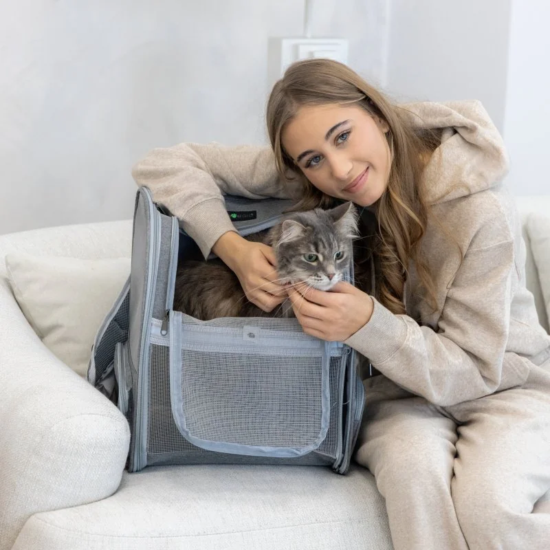 PetiGIO peti-to-Travel přepravní batoh pro psy a kočky Light Grey