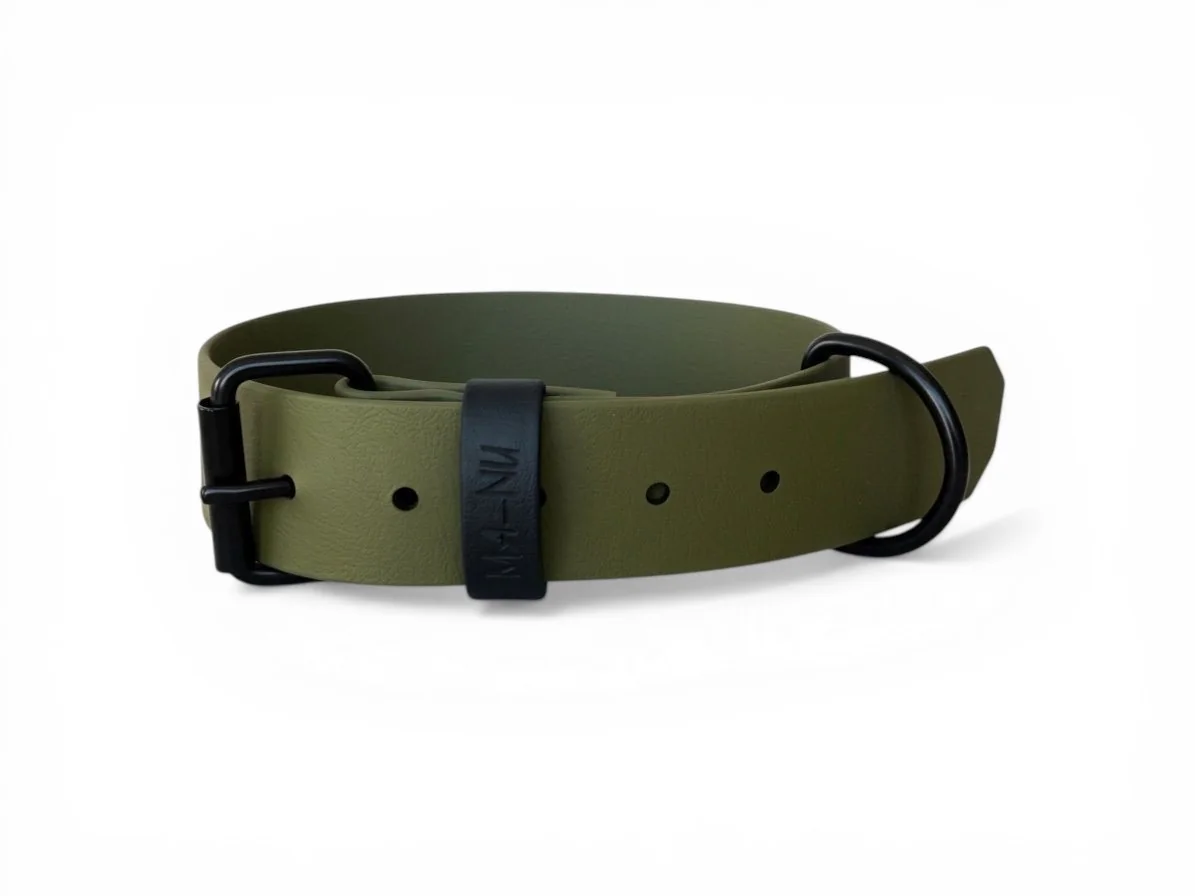 MA-NU Obojek Greeny Dreamy, Khaki, Kování: Černé, Obvod: 30 - 40 cm, Šířka: 2,5 cm