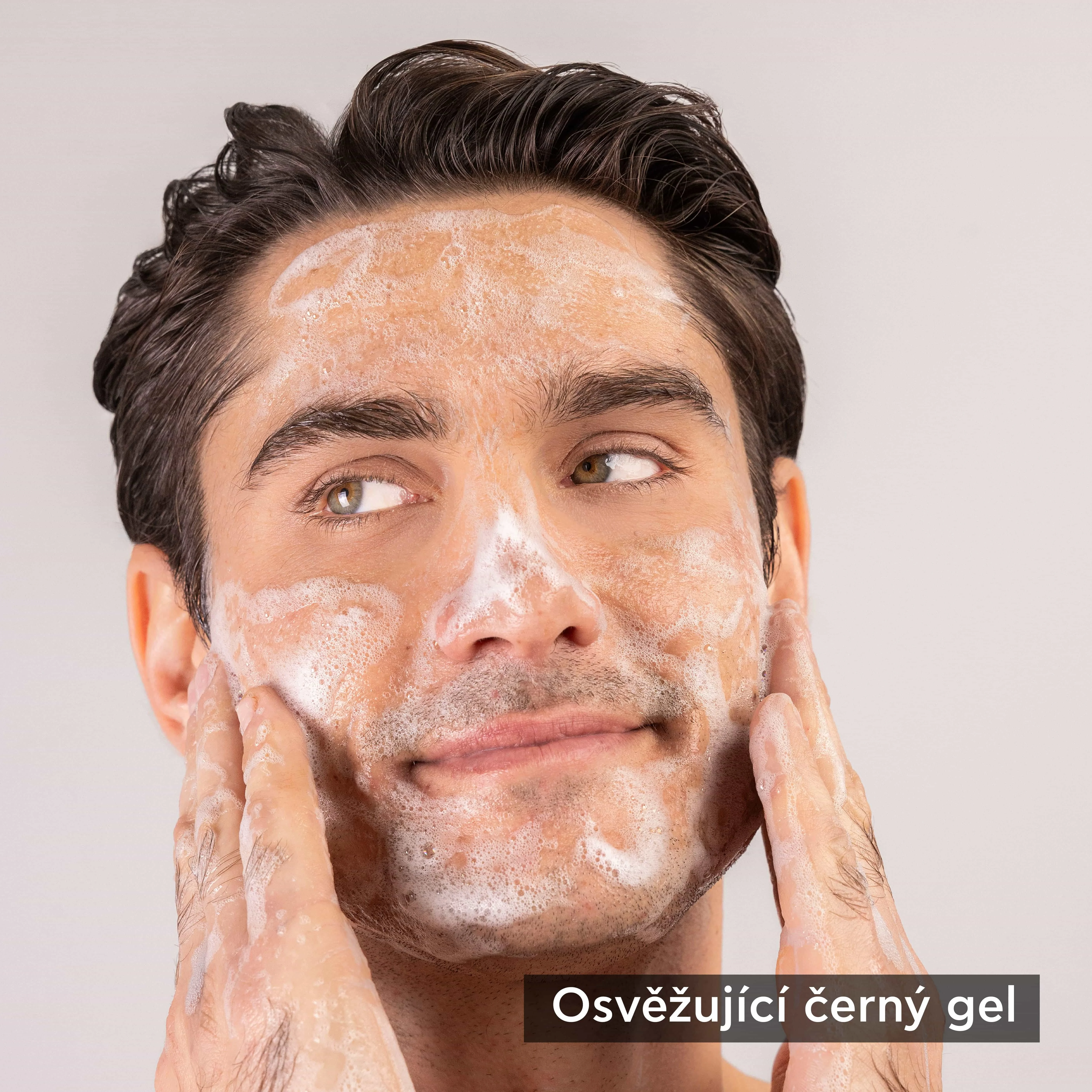 APIVITA Black Detox Cleansing Jelly černý čisticí gel 150 ml