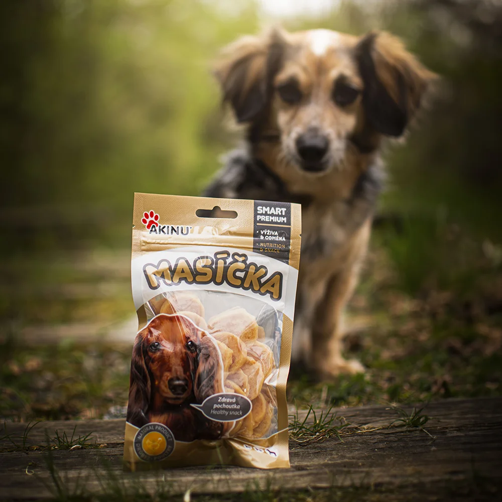 Akinu MASÍČKA Kuřecí chipsy pamlsek pro psy 8 x 75 g