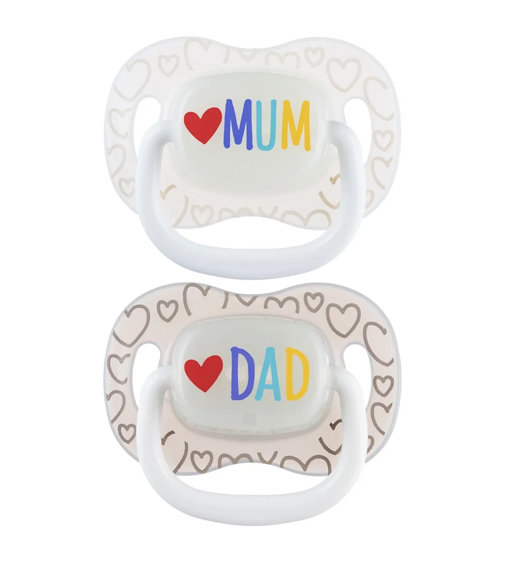 Canpol babies Mum&Dad Svítící silikonový dudlík symetrický 0–6m 2 ks