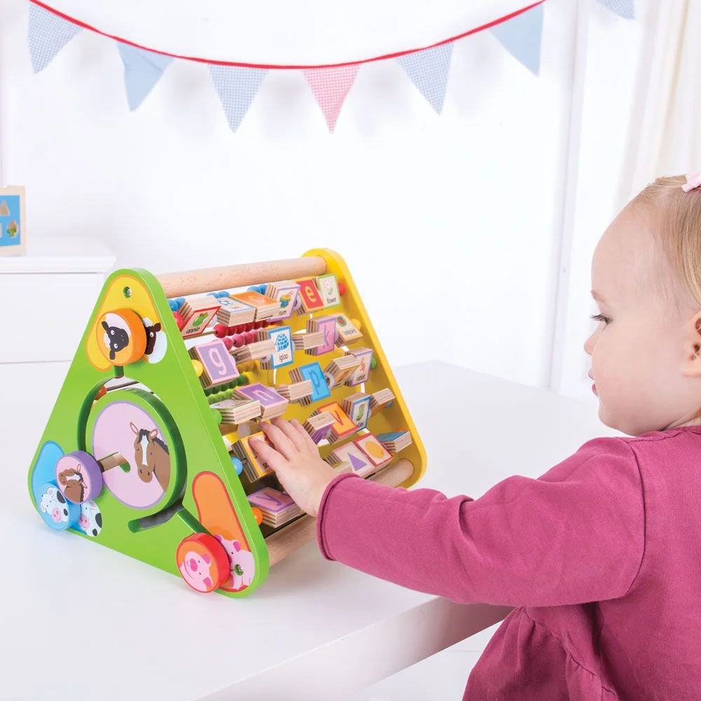 Bigjigs Toys Aktivní trojúhelník s angličtinou