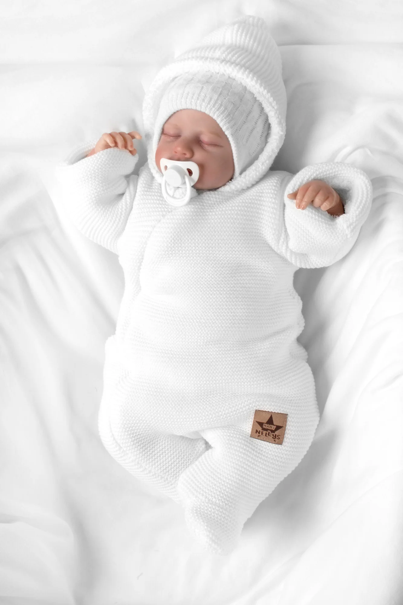Baby Nellys Zimní pletená kombinézka/overálek s kapucí, bílá, vel. 62