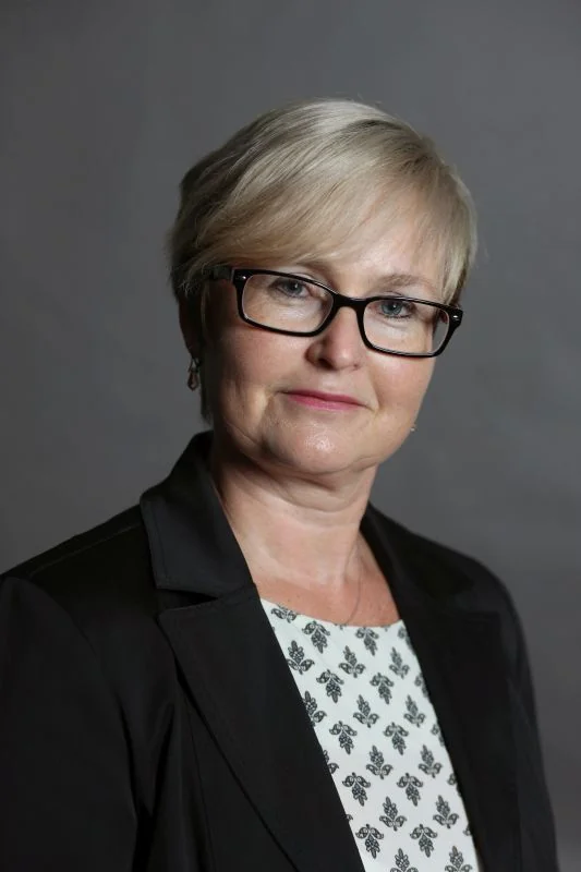 Mgr. Ellen Jakubčíková
