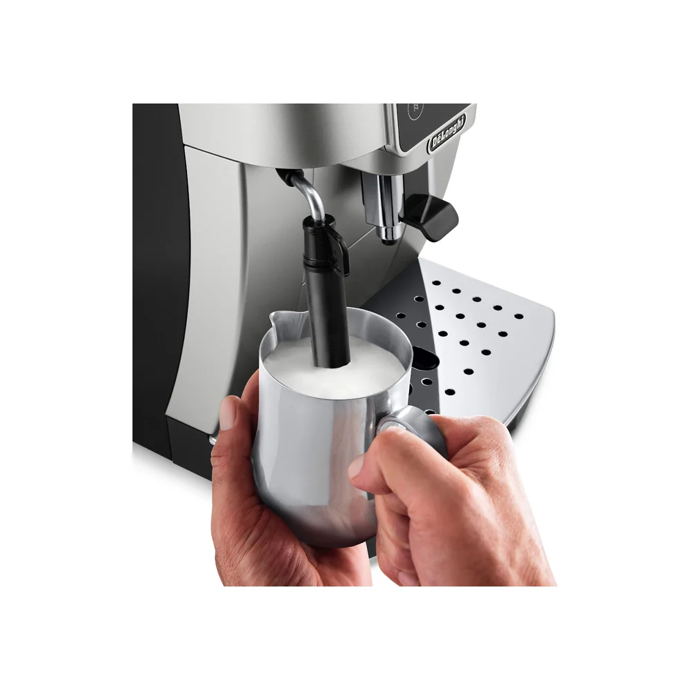 De'Longhi Espresso ECAM220.30.SB plnoautomatický kávovar