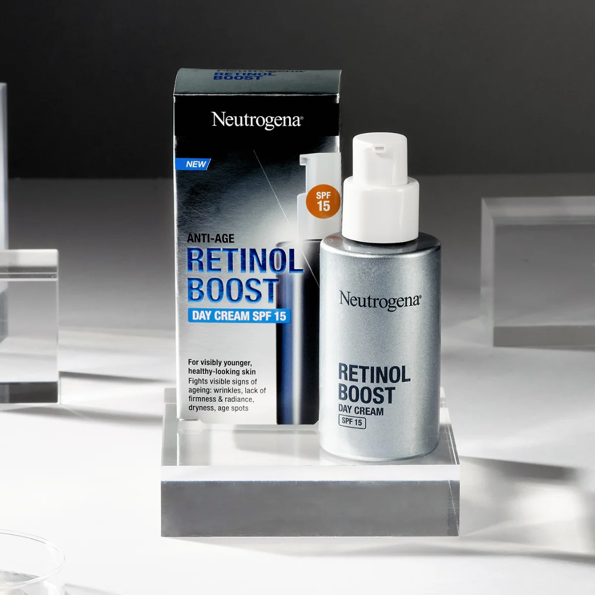 Neutrogena Retinol Boost Denní krém SPF 15 50 ml