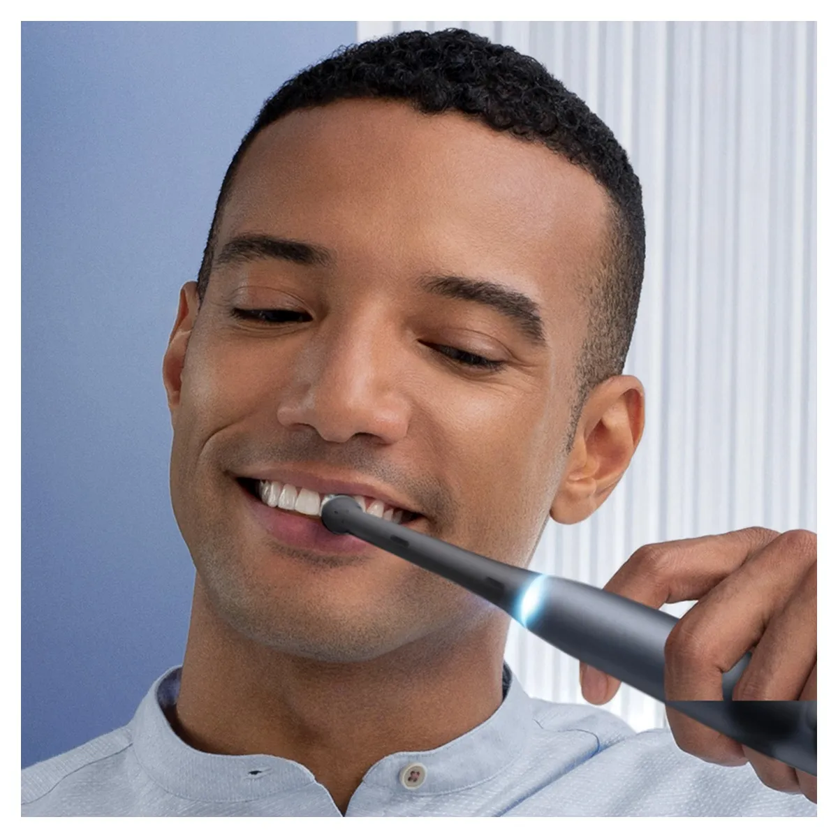 Oral-B iO7 Series Duo Black Onyx Extra Handle elektrický zubní kartáček 2 ks