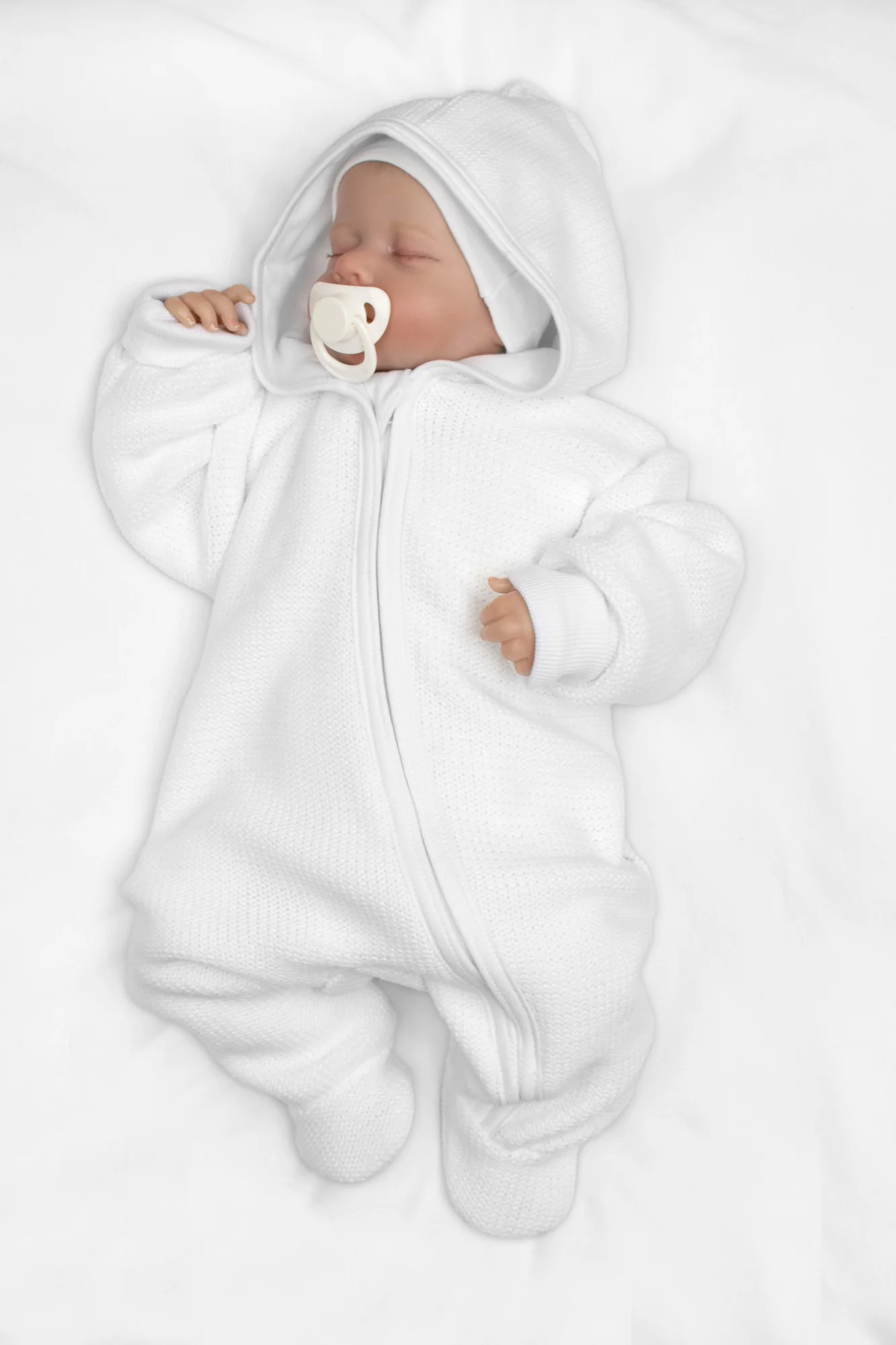 Baby Nellys Pletený overal s kapucí, CUTE - bílý, vel. 62