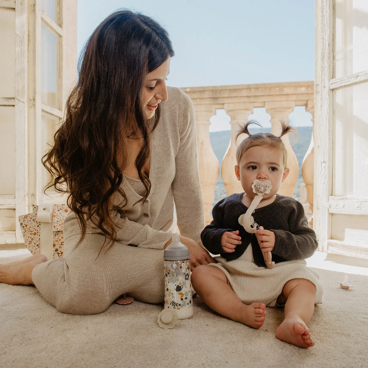Suavinex Wonderland Kojenecká láhev průtok M 3m+ 270 ml 1 ks růžová