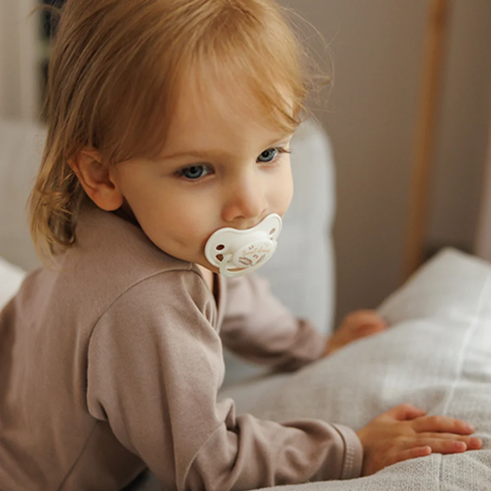 Babyono Dudlíky anatomické 18m+ 2 ks