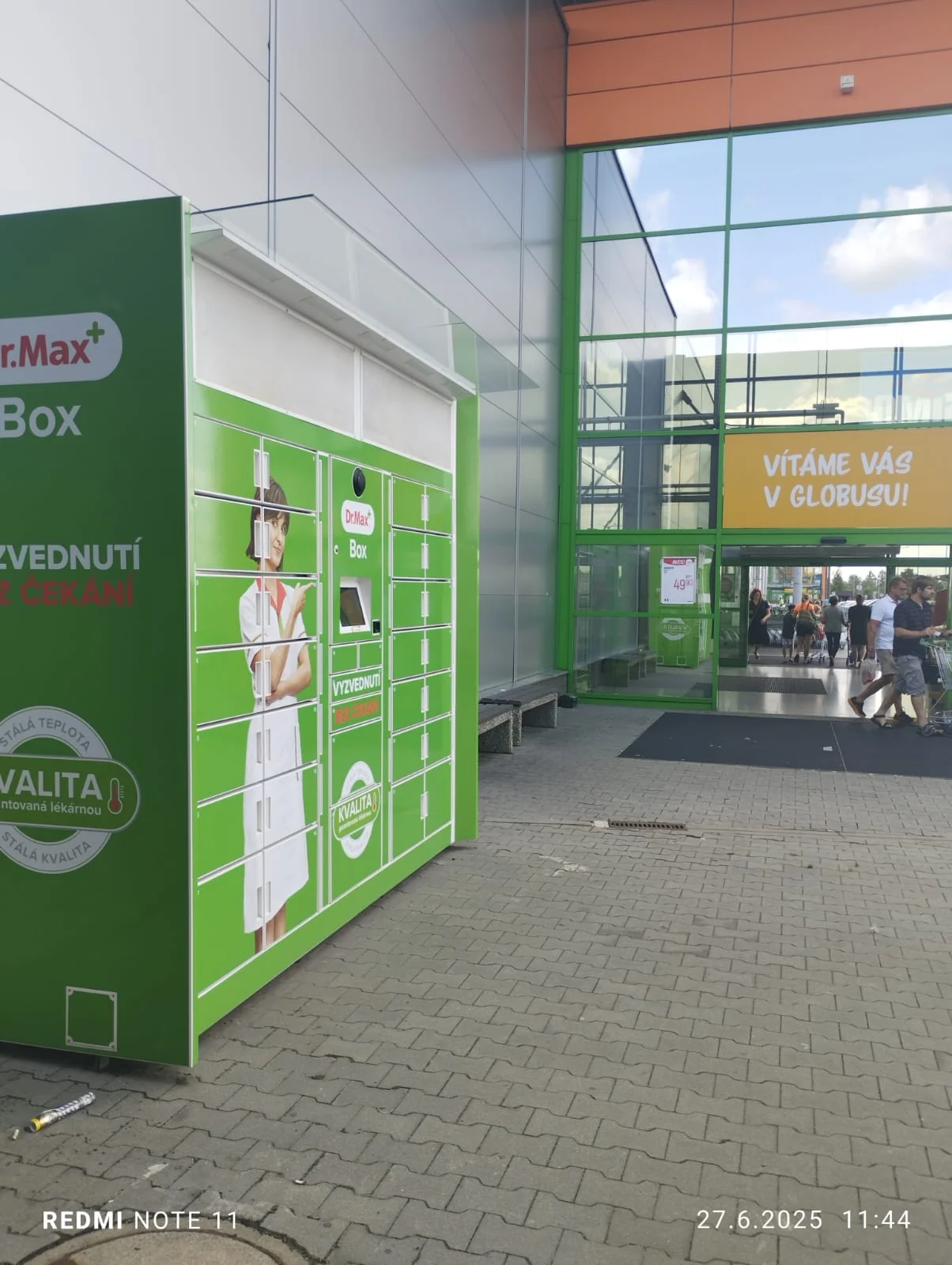 Dr. Max Box Ostrava, Globus