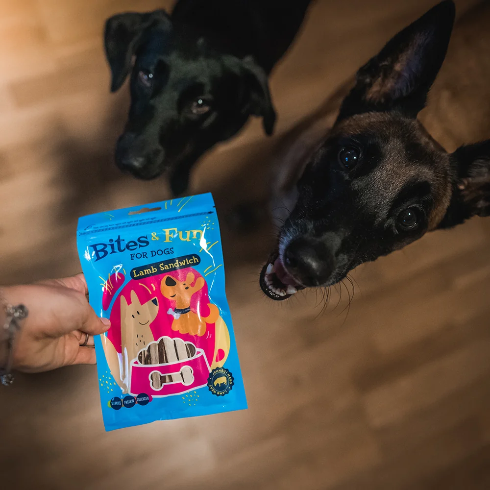 Akinu BITES & FUN Jehněčí sendvič pamlsek pro psy 10 x 85 g