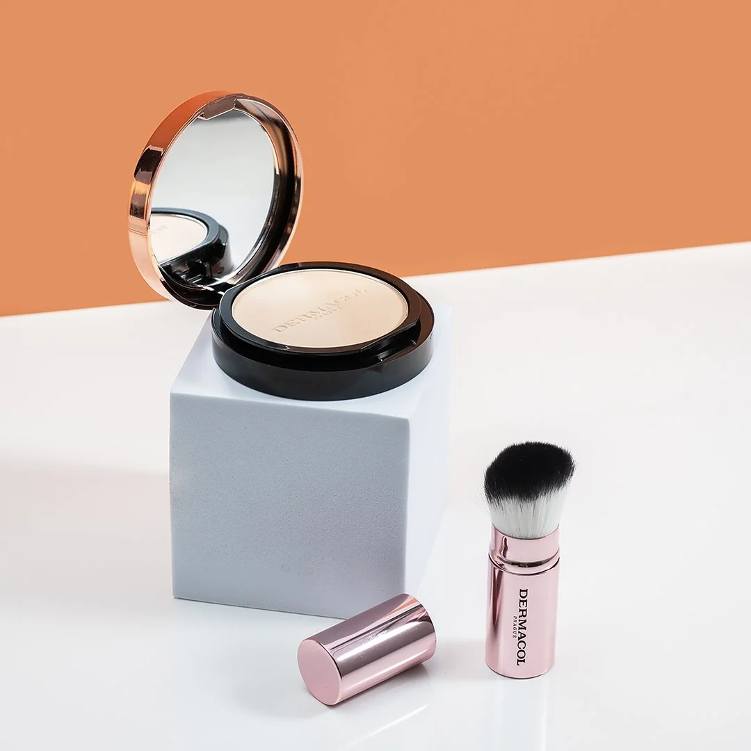 Dermacol 24h Dlouhotrvající pudr a make-up 2v1 č. 3 9 g