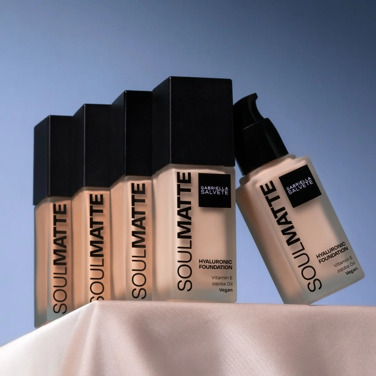 Gabriella Salvete Soulmatte Foundation Hyaluronic 02 Cold Ivory make-up 30 ml