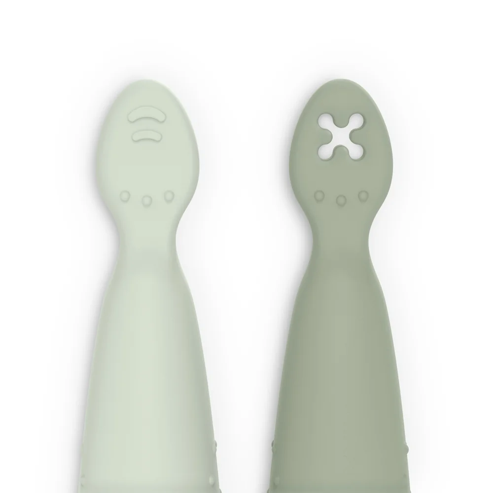 Suavinex Colour Essence Lžičky na učení 6m+ 2 ks zelené