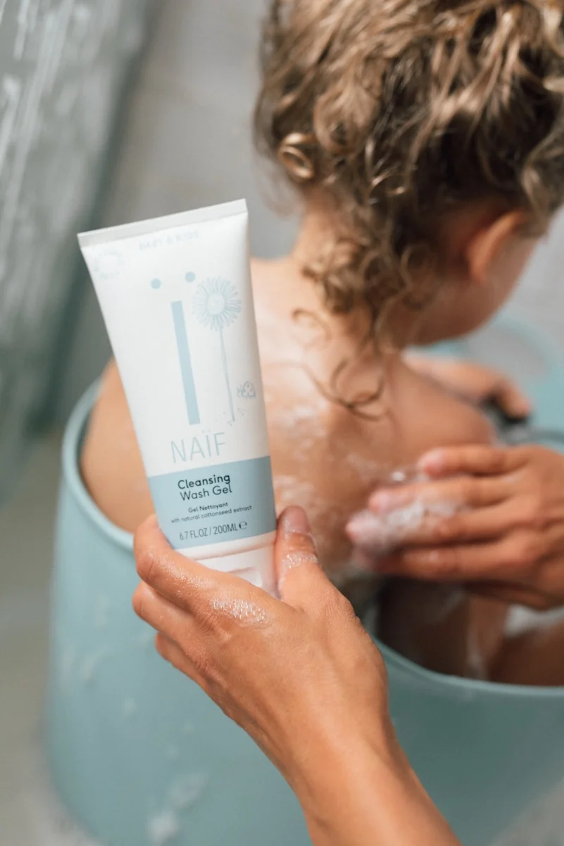 NAIF Čisticí a mycí gel pro děti a miminka 100 ml