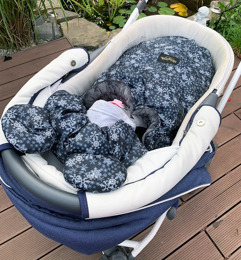 Baby Nellys Fusak s oušky MIKI, fleece Velvet 90x50,černá s hvězdami