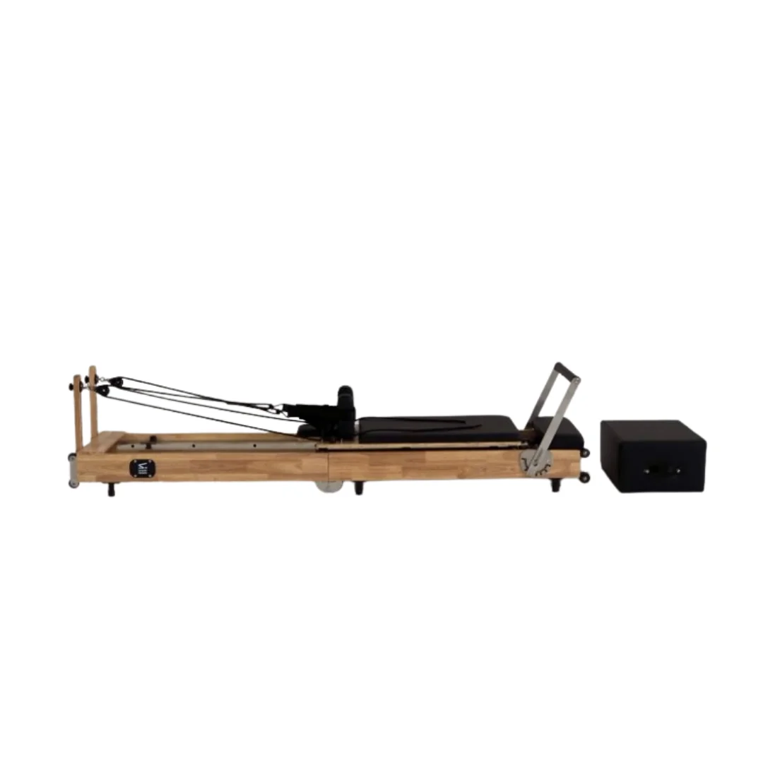 SharpShape Pilates Reformer dřevěný černý
