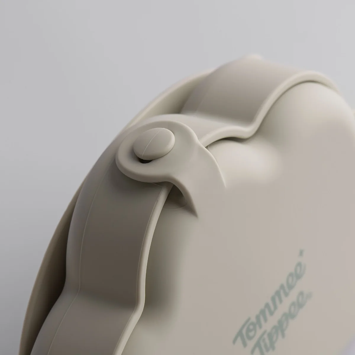 Tommee Tippee Silikonový svačinový box 1 ks zelený