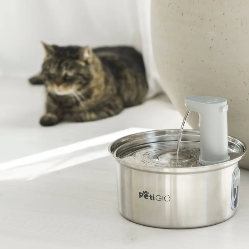 PetiGIO peti-to-Eat automatická fontána pro domácí mazlíčky nerez