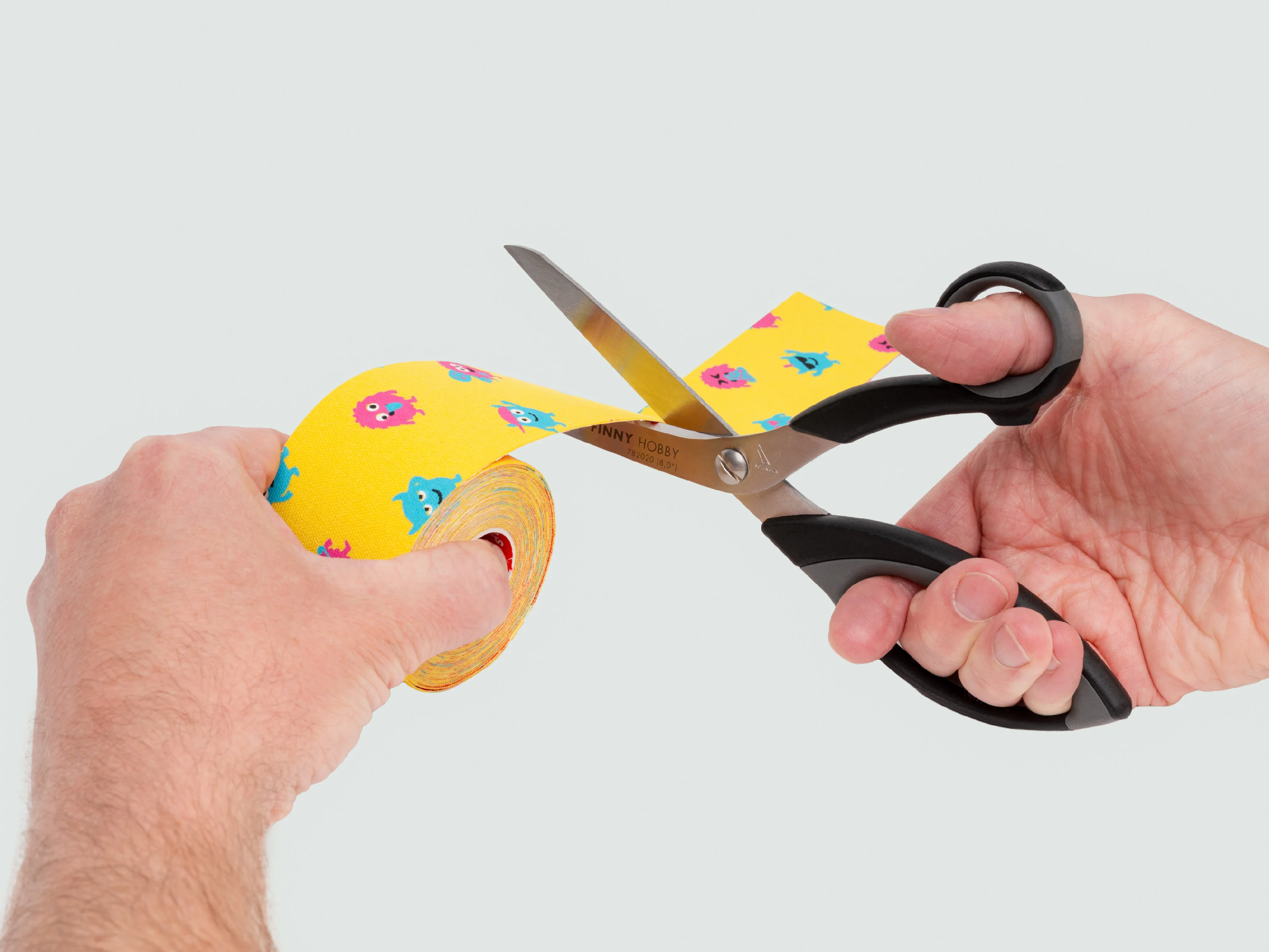 TheraToys Kids Kinesiology Tape 5 cm x 5 m tejpovací páska pro děti 1 ks žlutá
