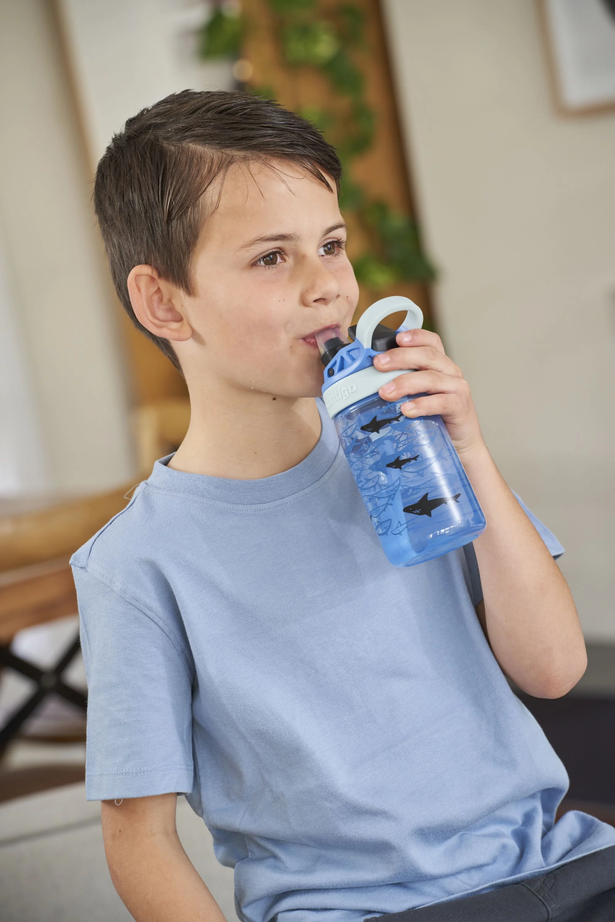 Contigo Dětská láhev Easy Clean Blue Sharks modrá 420 ml
