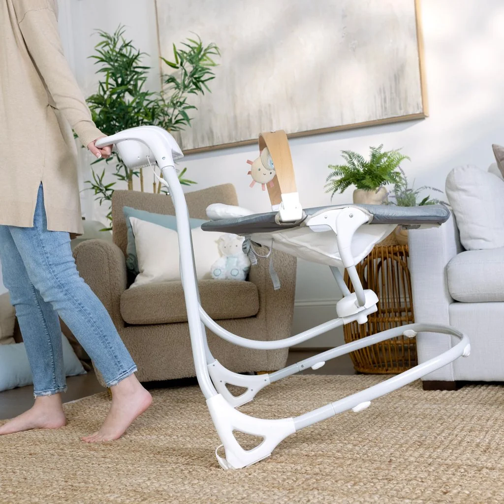 Ingenuity Houpačka pohupující hudební Parker™ 0m+, do 9kg