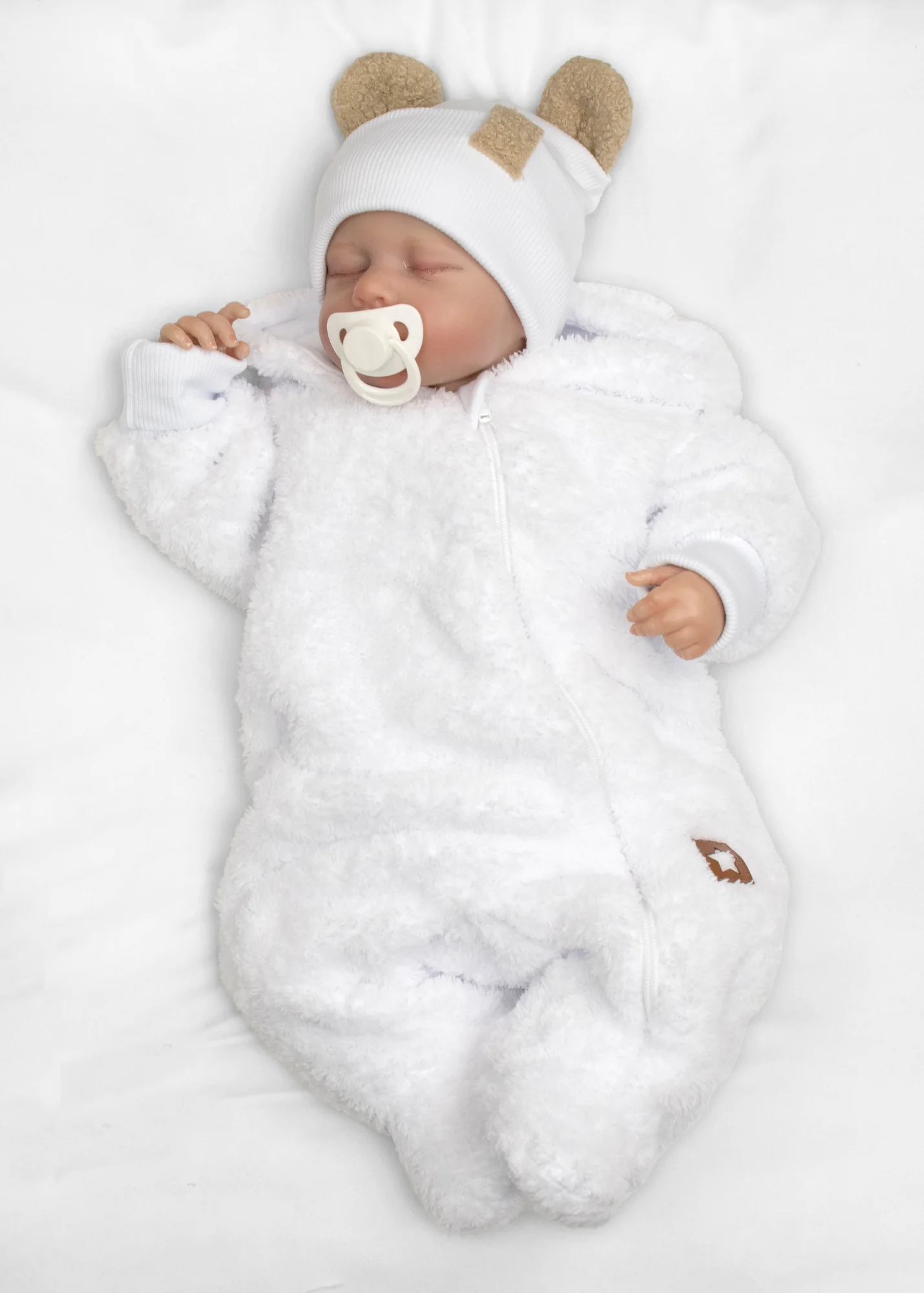 Baby Nellys Dvouvrstvá žebrovaná čepička s oušky boucle medvídek - bílá, 80/86
