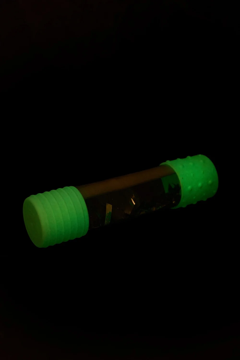 Jellystone Designs Senzorická láhev, svítící ve tmě