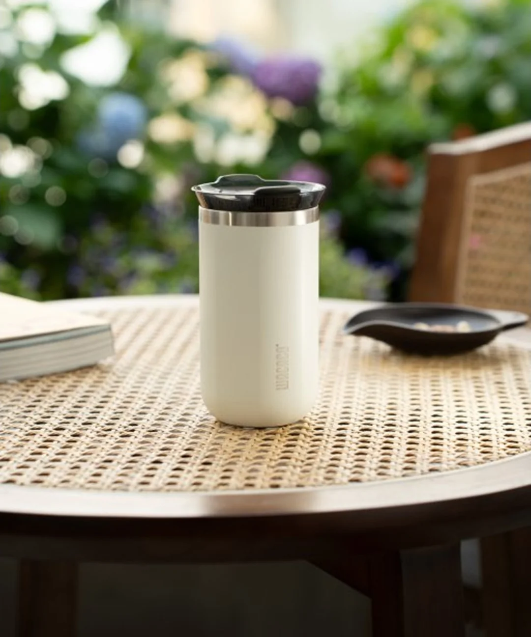 Wacaco Octaroma Lungo - Ceramic White 300 ml Cestovní termohrnek