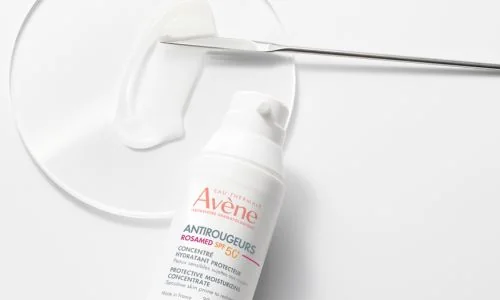 Avène Antirougeurs Rosamed SPF50+ koncentrát 30 ml Avène Antirougeurs Rosamed SPF50+ koncentrát 30 ml