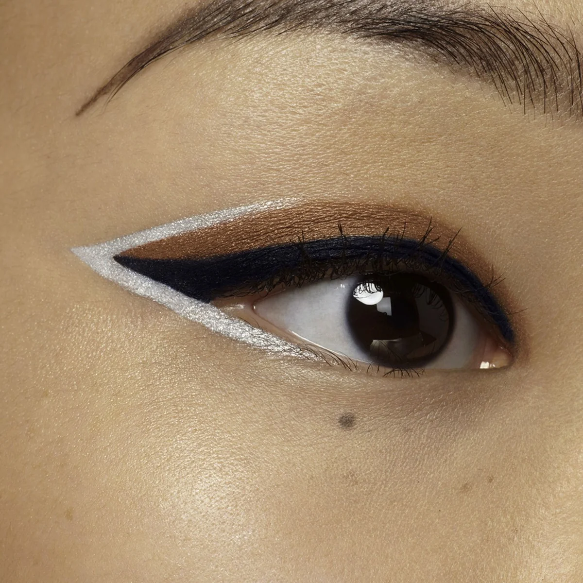 Maybelline Tattoo Liner Bold Brown kajalová voděodolná tužka na oči 1,3 g hnědá