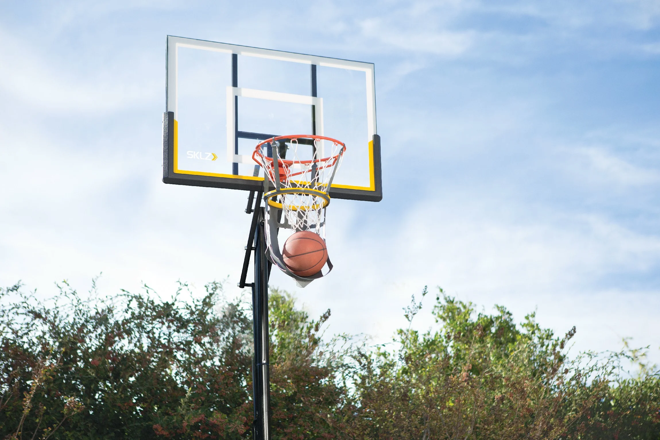 SKLZ Kick Out, vraceč basketbalových míčů