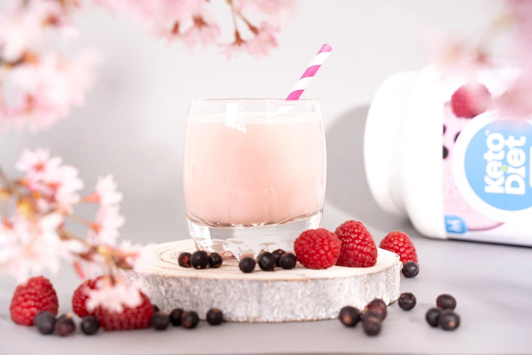 KetoDiet Proteinové nápoje na 4 týdny INTENSE 1. krok 140 porcí
