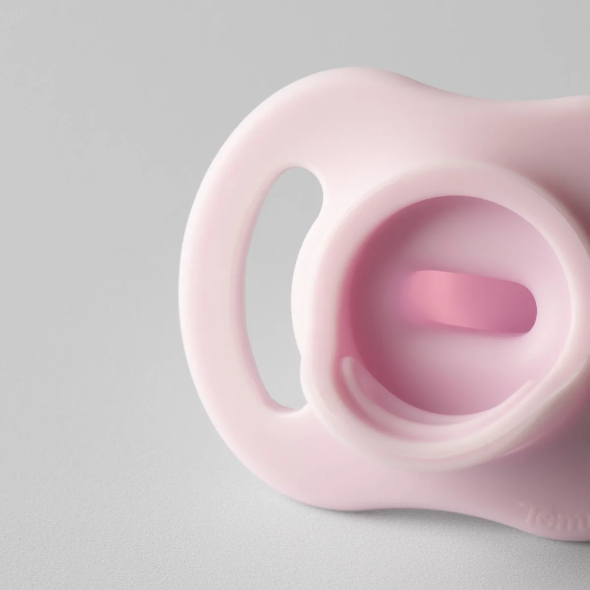 Tommee Tippee Silikonový dudlík Ultra Light 0-6m 2 ks více barevných variant