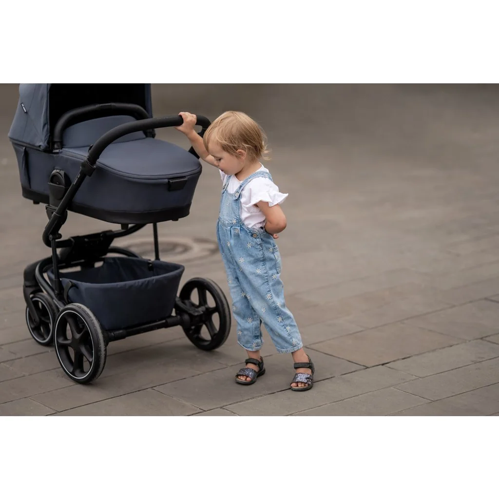 Easywalker Set XL kočárek kombinovaný Harvey NXT s příslušenstvím Eclipse Black