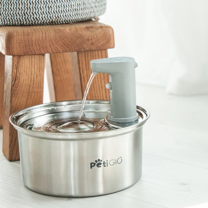 PetiGIO peti-to-Eat automatická fontána pro domácí mazlíčky nerez