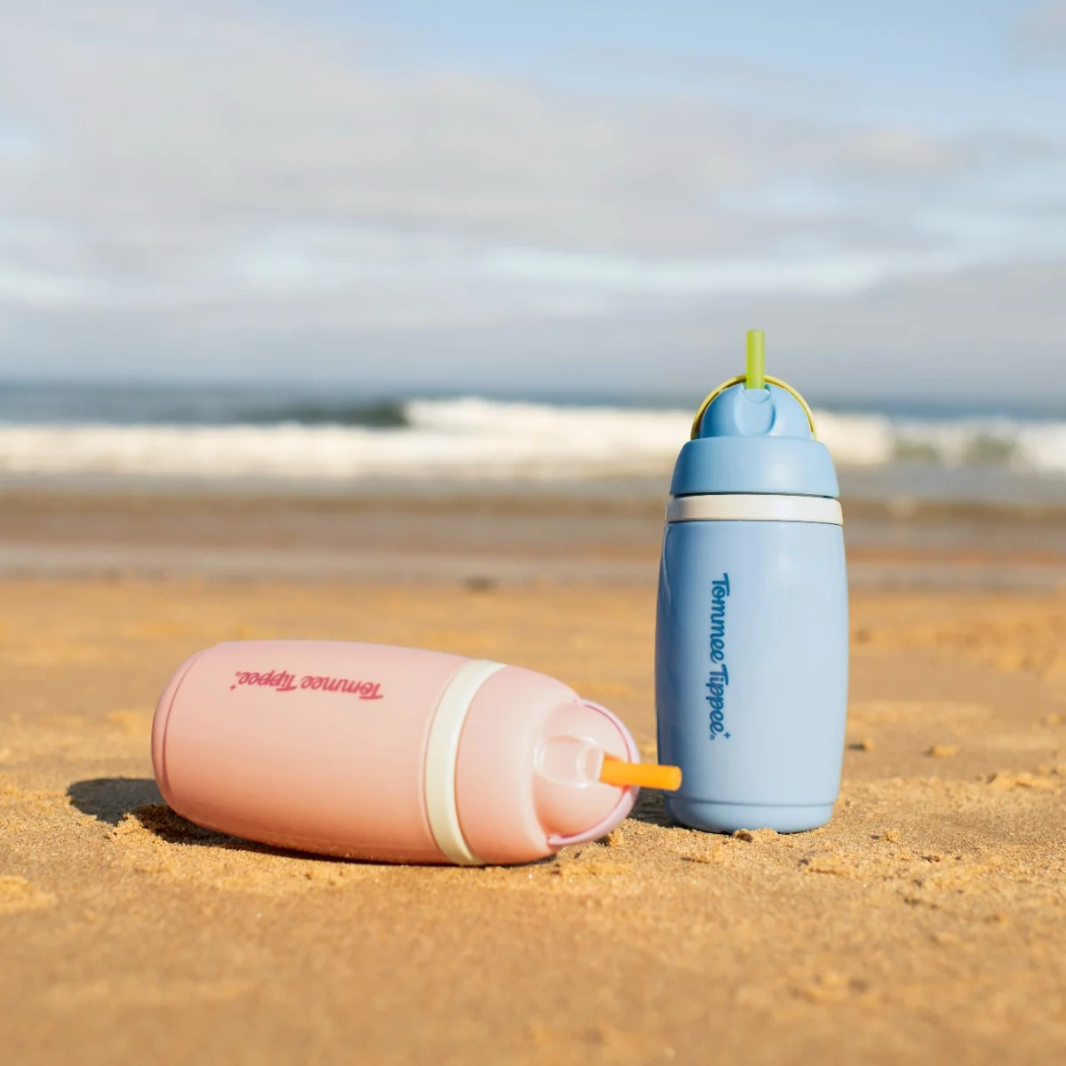 Tommee Tippee Hrneček s brčkem Active 12m+ 266 ml růžový