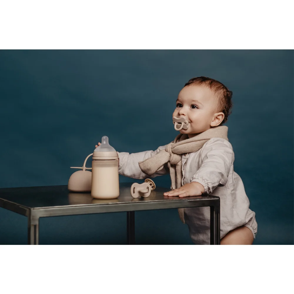 Suavinex Colour Essence Fyziologický dudlík 6–18m 1 ks zelený