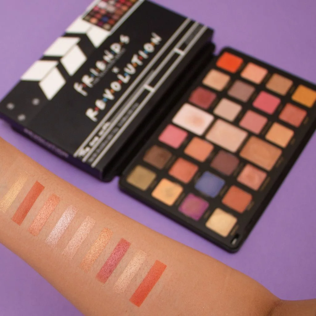 Makeup Revolution X Friends Limitless paletka očních stínů 30 g