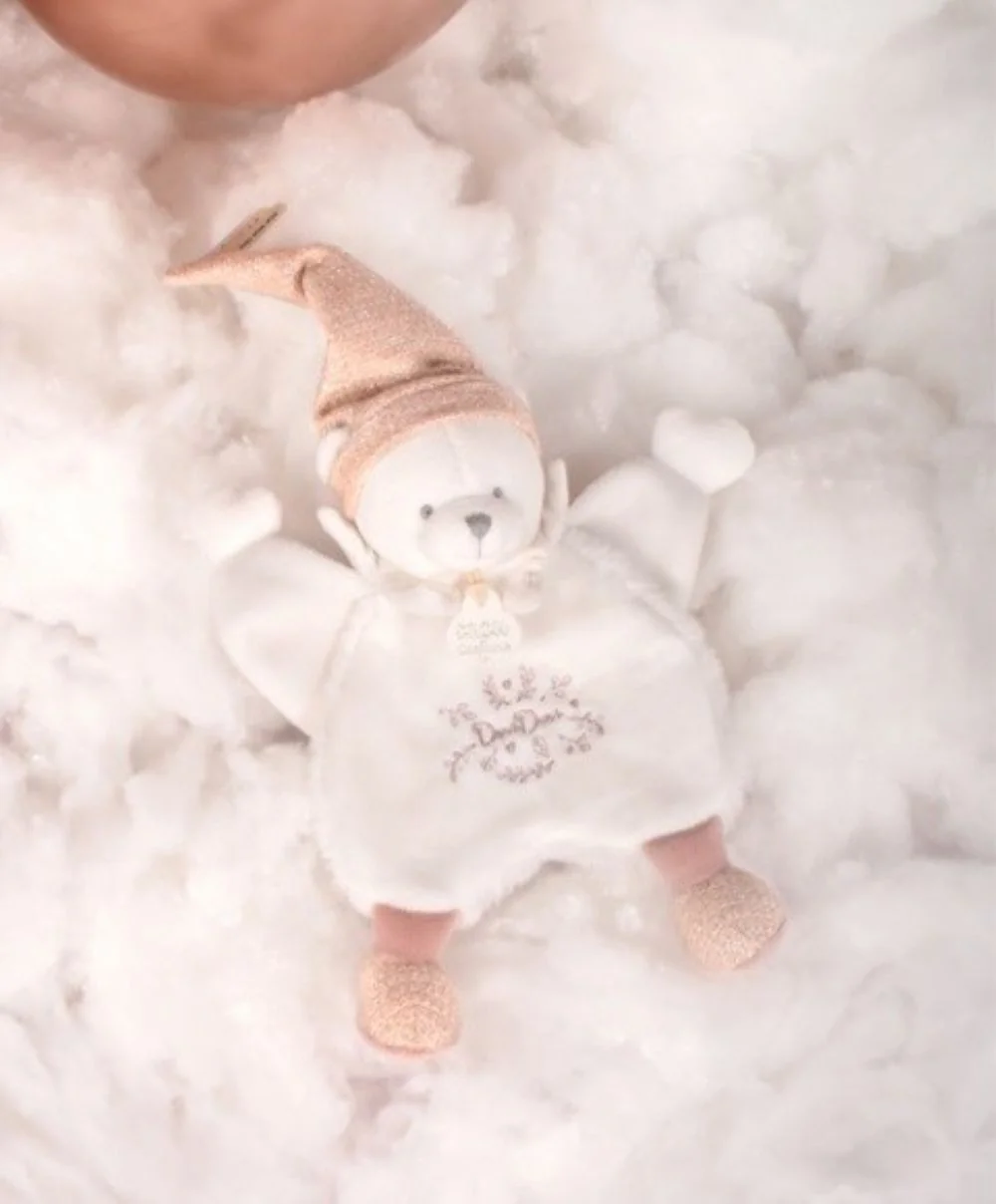 Doudou et Compagnie Paris Dárková sada Plyšový muchláček medvídek s čepičkou růžový 25 cm