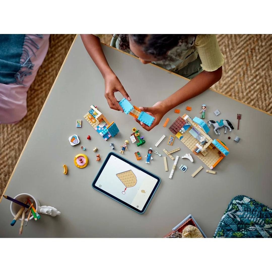 LEGO® Friends 42651 Veterinární klinika pro koně a domácí mazlíčky 