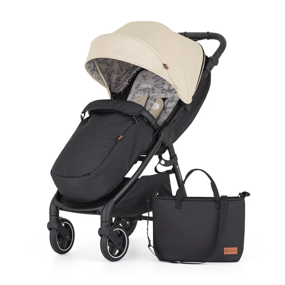 Petite&Mars Kočárek sportovní Royal3 Black Sahara Beige