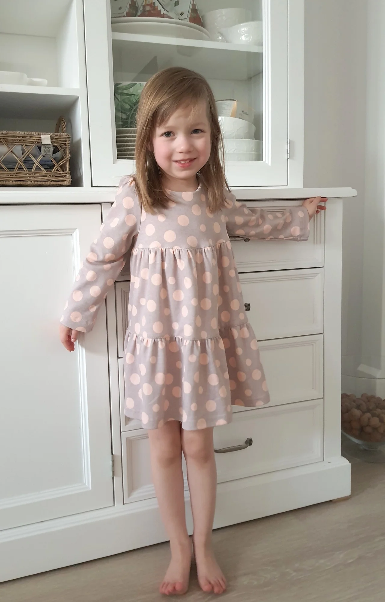 Baby Nellys 2-dílná sada dívčí bavlněné šaty s čelenkou - Puntík, vel. 86