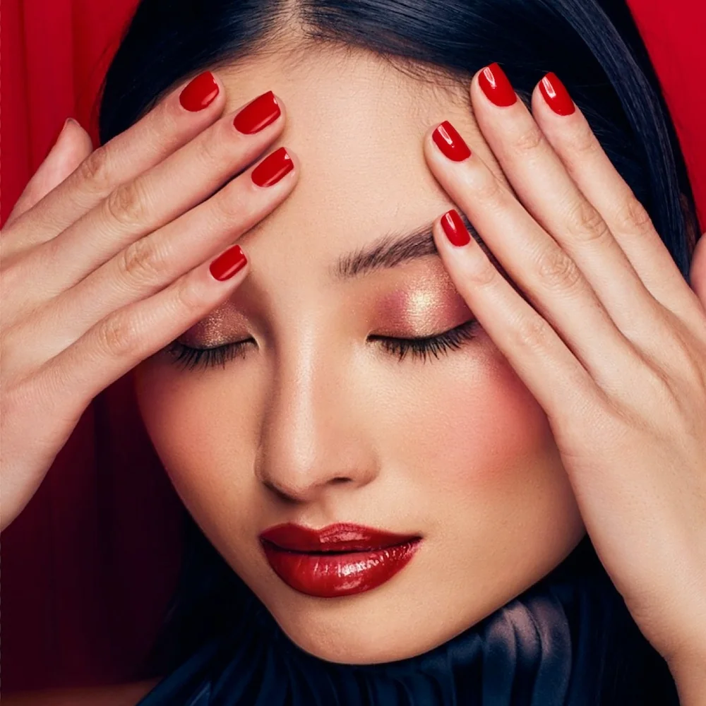 Le Rouge Français Lak na nehty jasně červený 10 ml