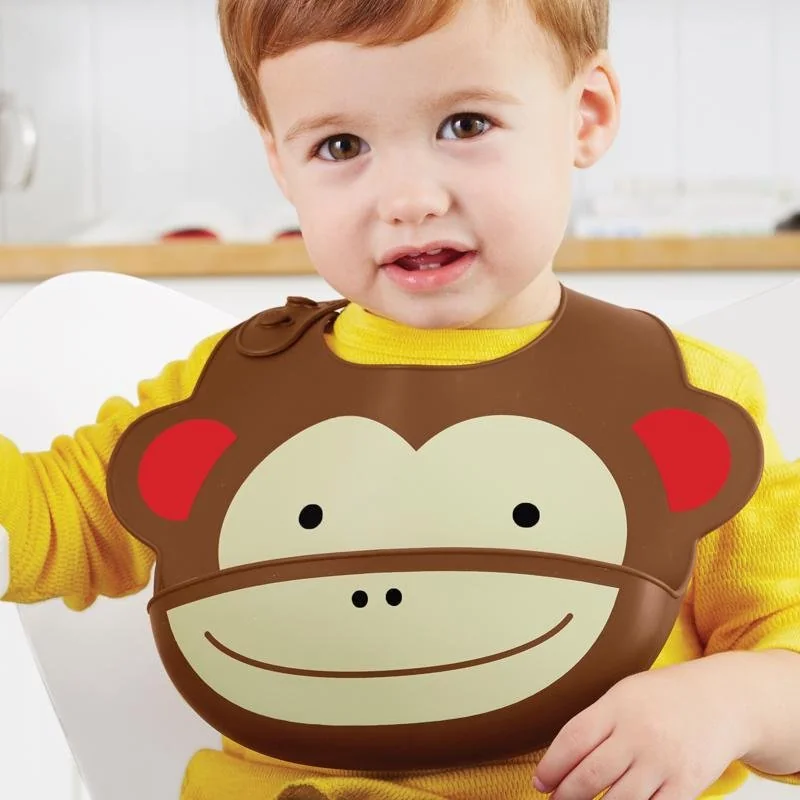 SKIP HOP Zoo Bryndák silikonový Opička 6m+