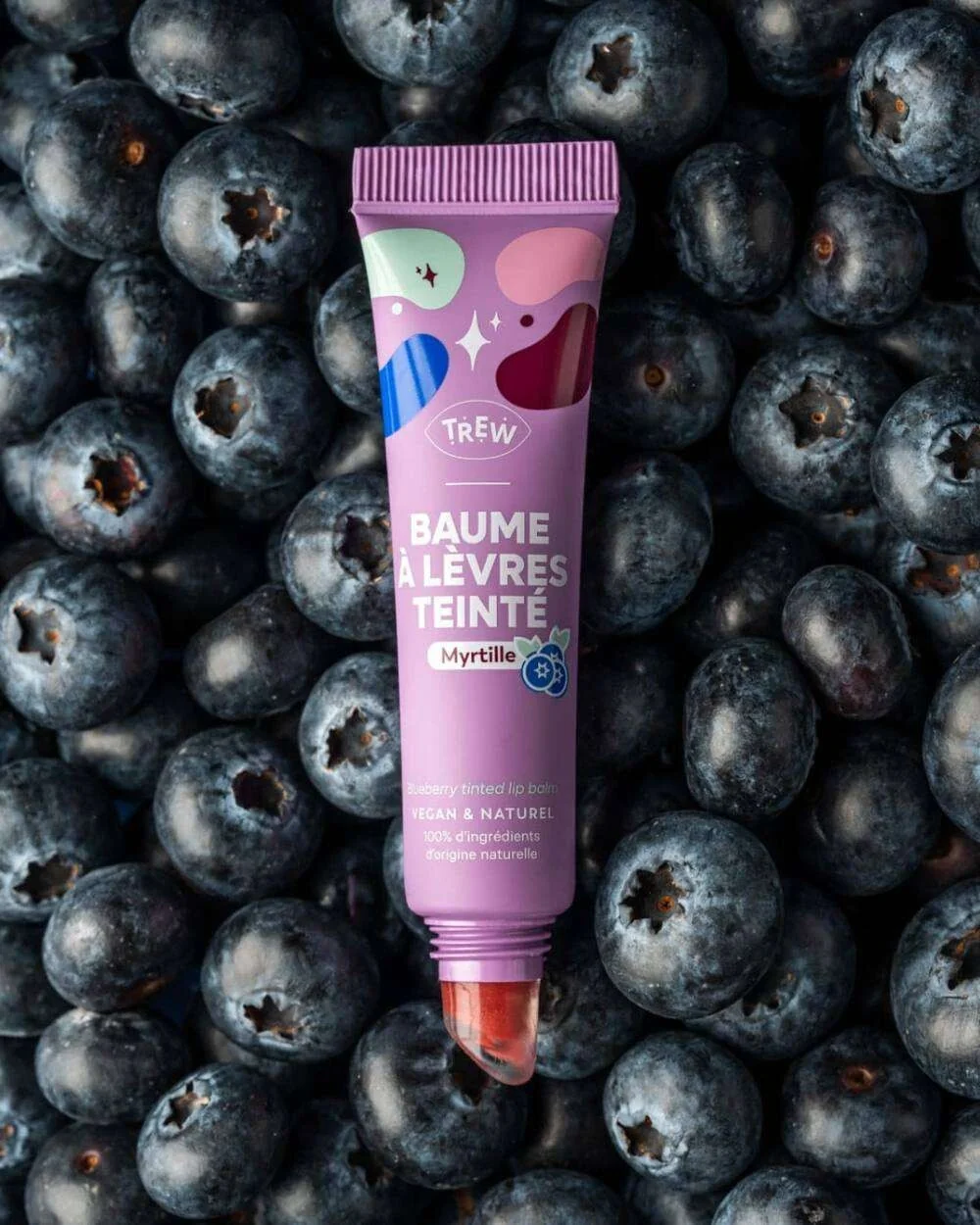 Trew Tónovací borůvkový balzám na rty Blueberry 15 ml
