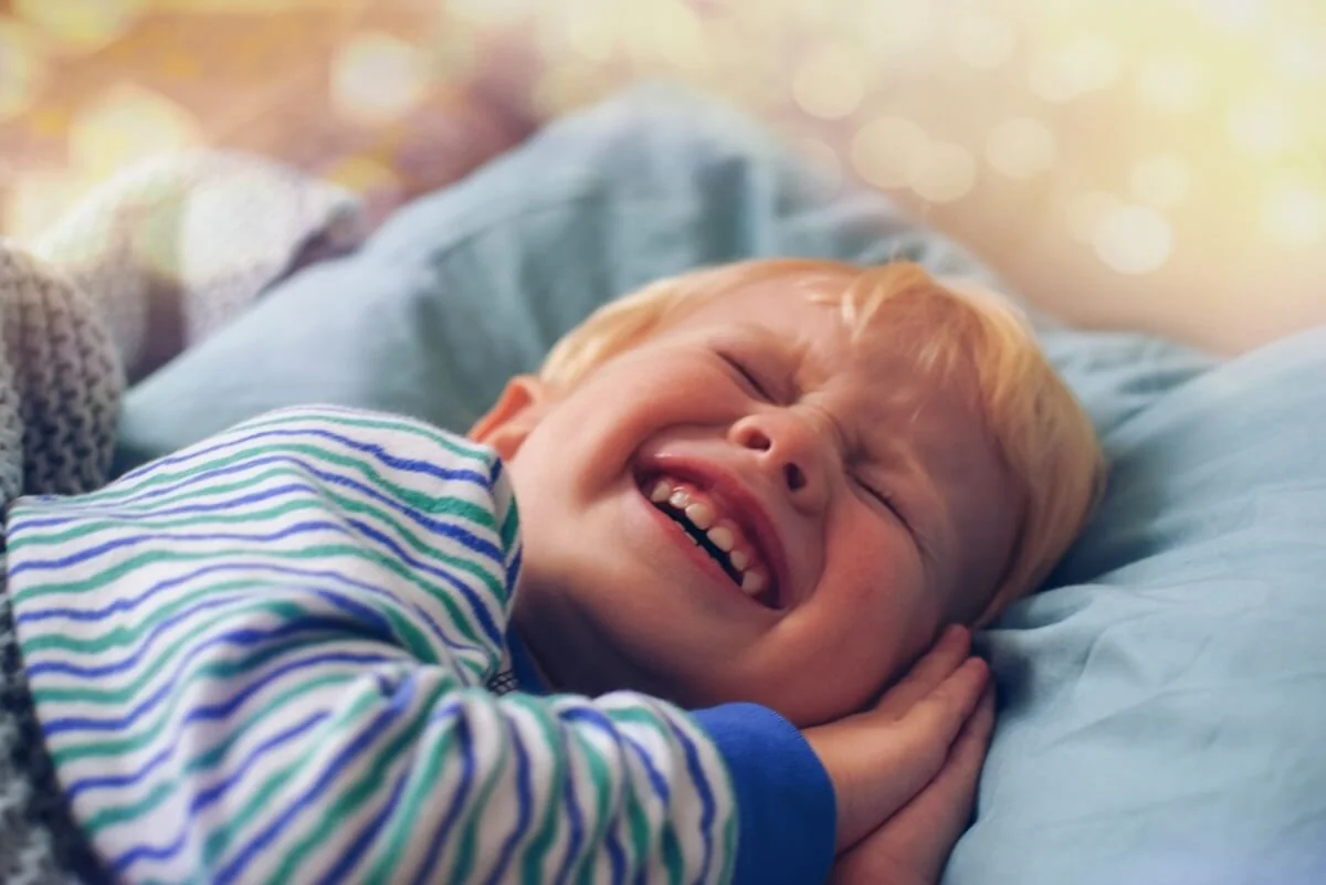 Příznakem onemocnění roupem dětským bývá intenzivní svědění v oblasti konečníku.