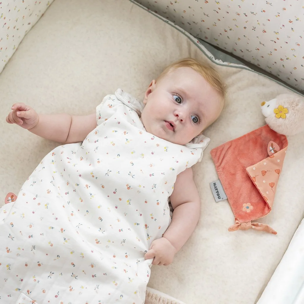 Nattou Muchláček plyšový mini ježek Zoe 28 cm Mila, Zoe & Lana