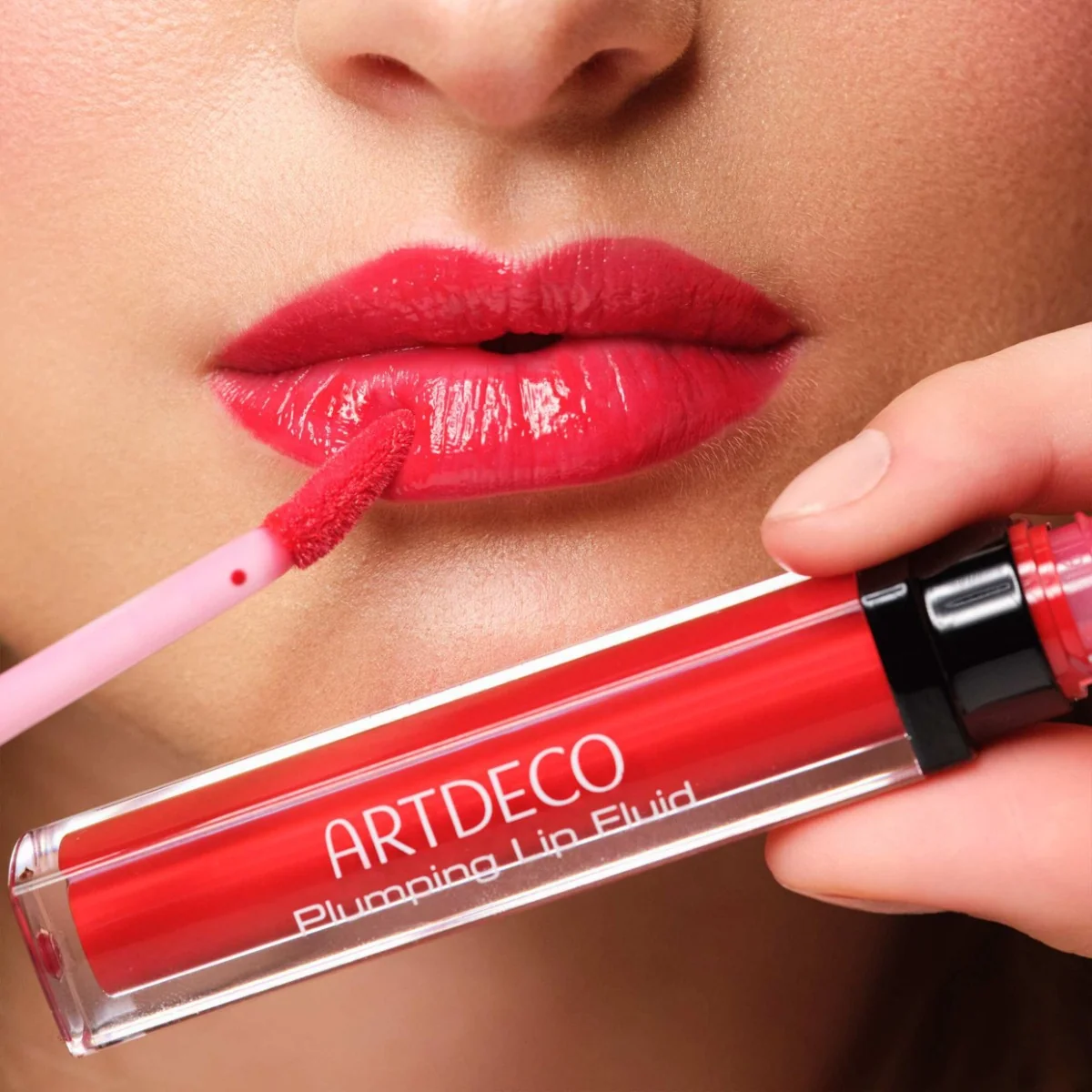 ARTDECO Plumping Lip Fluid odstín 43 fiery red lesk na rty 3 ml